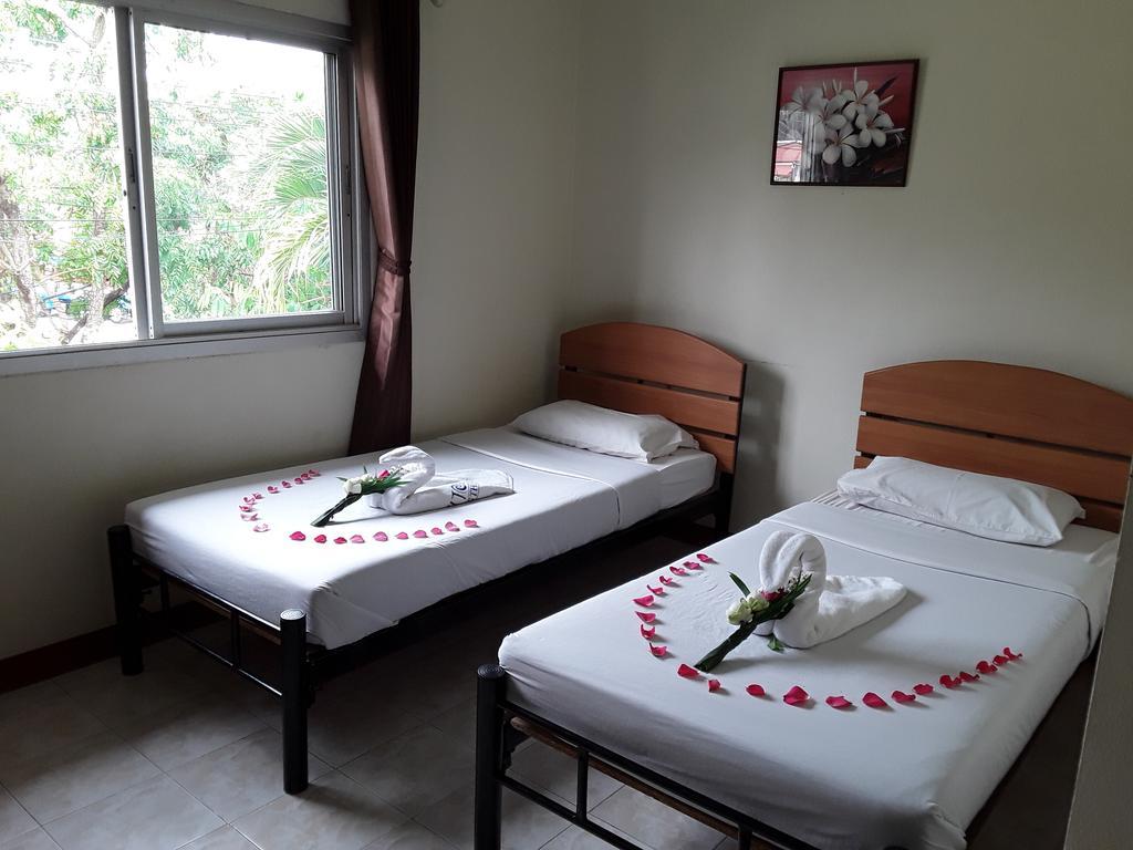 Vitoonguesthouse2Fanrooms & Aircondition Sukhothai Ngoại thất bức ảnh