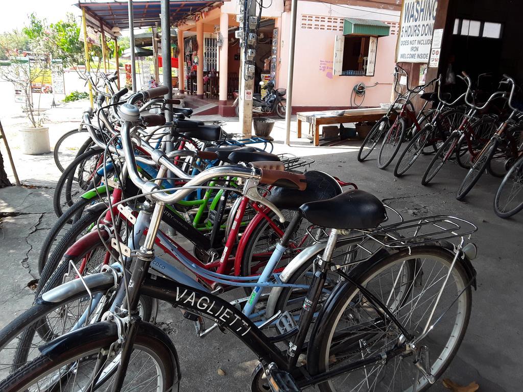 Vitoonguesthouse2Fanrooms & Aircondition Sukhothai Ngoại thất bức ảnh